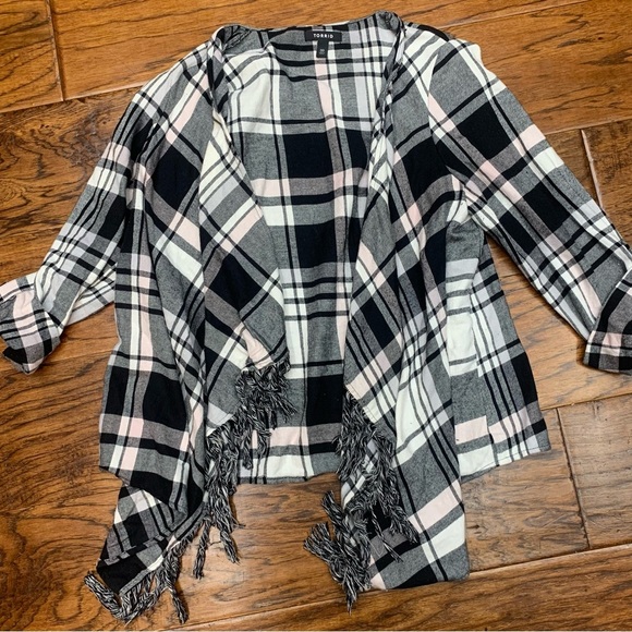 Torrid Flannel Drape Fringe Hem - Picture 4 of 6